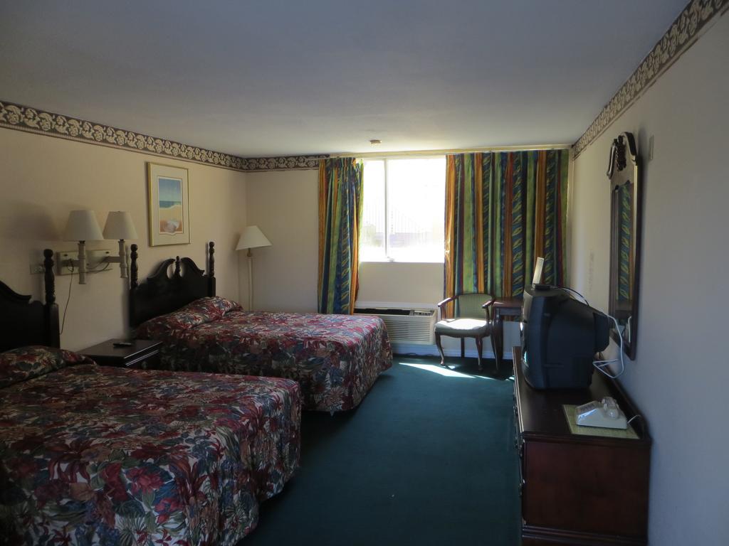 Royal Inn Daytona Beach Ruang foto