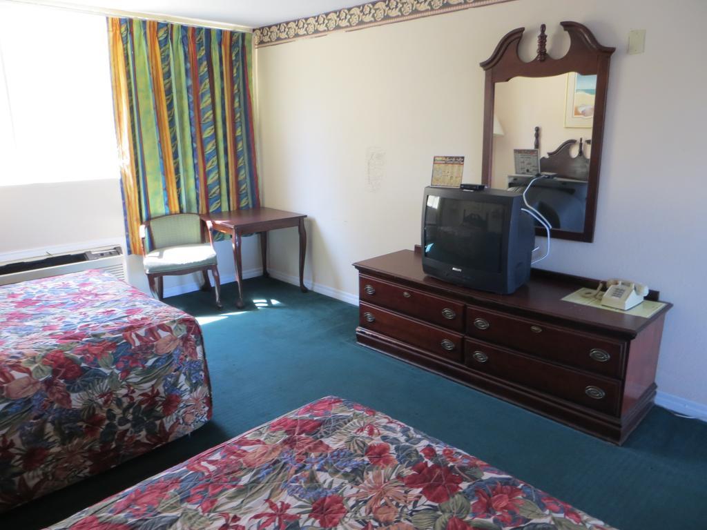 Royal Inn Daytona Beach Bagian luar foto