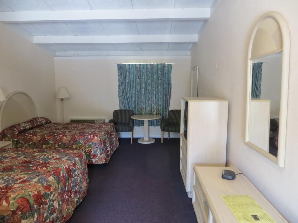 Royal Inn Daytona Beach Bagian luar foto